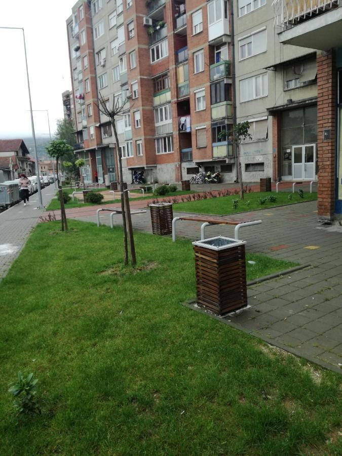 Apartman Gaga Lejlighed Pirot Eksteriør billede